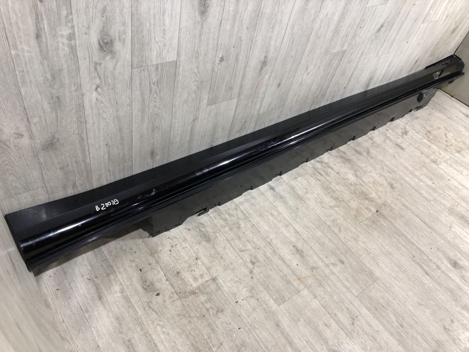 Порог правый BMW 7 G70 M paket ( 2022 - 2024 г.) накладка порога права