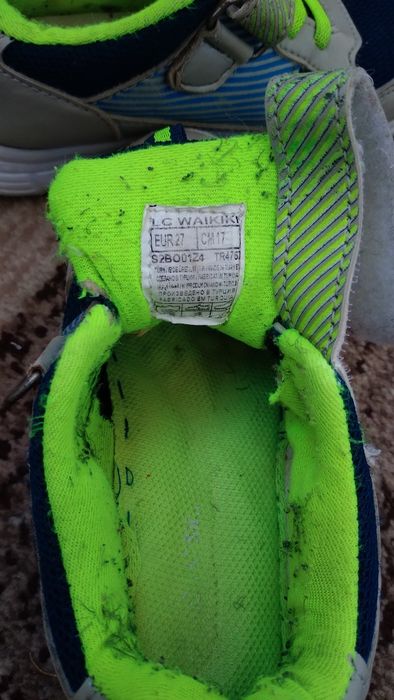 Кроссовки детские. Размеры 27 и 29