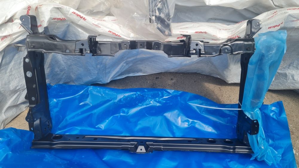 Передня панель Prius 30 50 xw50 пріус телевізор телевизор передняя