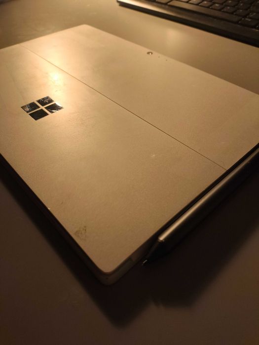 Microsoft Surface Pro 5 128GB + oryginalny rysik