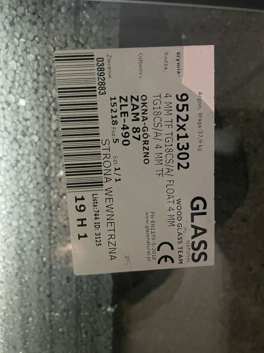 Okna nowe prawe  glass