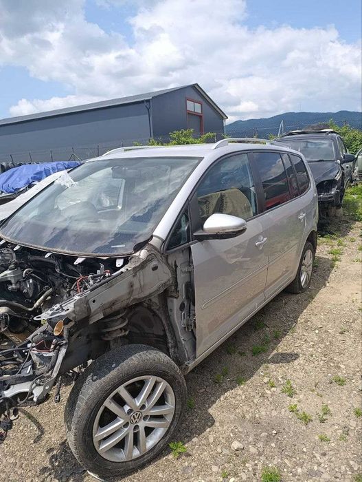 Розборка VOLKSWAGEN TOURAN II Тура 2 запчастини б/у Автошрот
