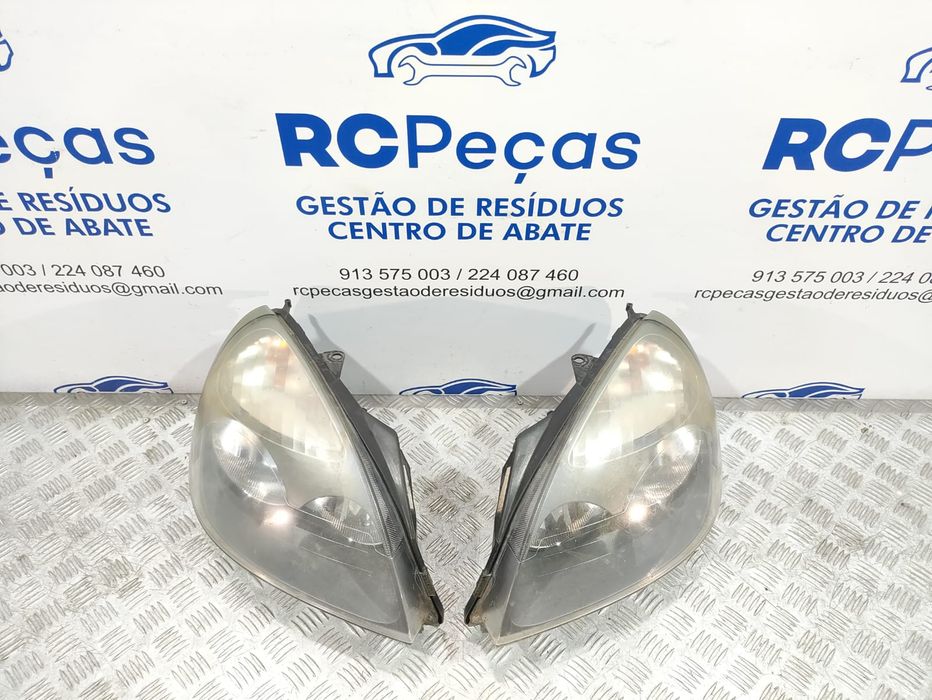 Oticas Farol Frente Frontal Direita Esquerda Original Renault Clio 2