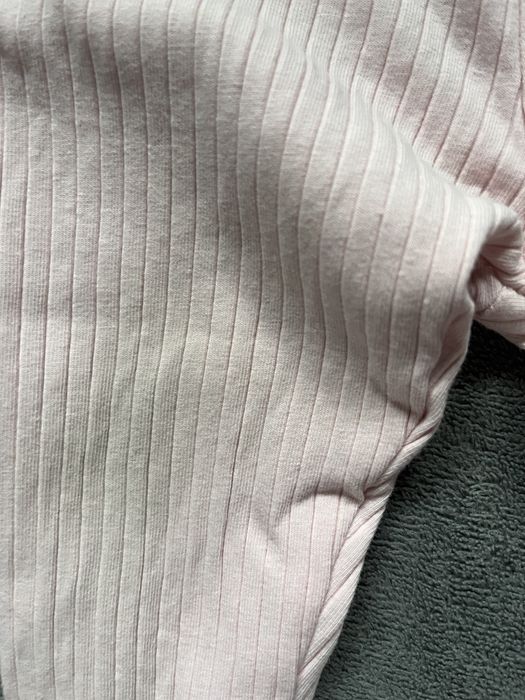 Pudrowo różowe legginsy niemowlęce Sinsay r.86