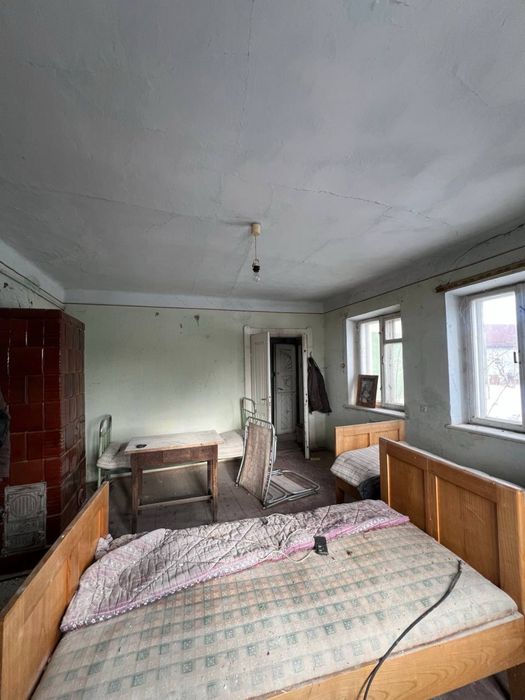 Будинок з ділянкою 15 соток біля Львова