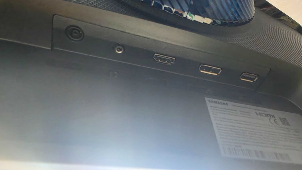 Монітор 24" Samsung Odyssey G3