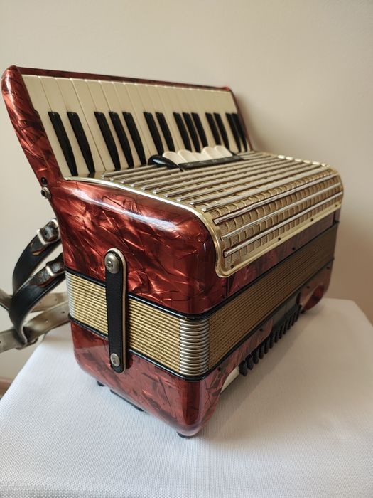 Hohner Concerto 72 basy akordeon klawiszowy