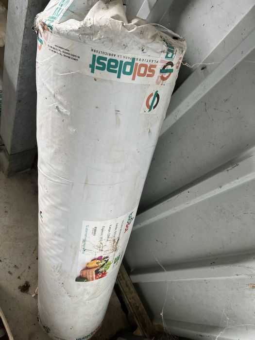 Rolo de Plástico Agrícola Biodegradável – Novo (0,9 m x 2200 m)