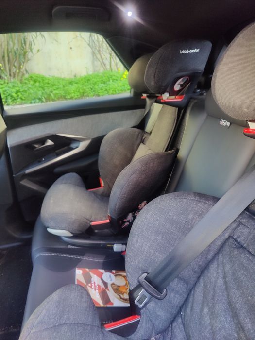 Cadeira auto Bébé Confort Rodifix Air Protect Isofix Grupo 2/3. 
Confortável e segura para o seu bebé durante as viagens de carro.

A Rodifix da Bébé