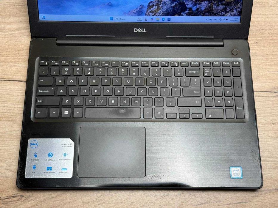 Dell Inspiron 5570 FHD i5-8250u/8GB DDR4/SSD120+500HDD акб 2-3ч