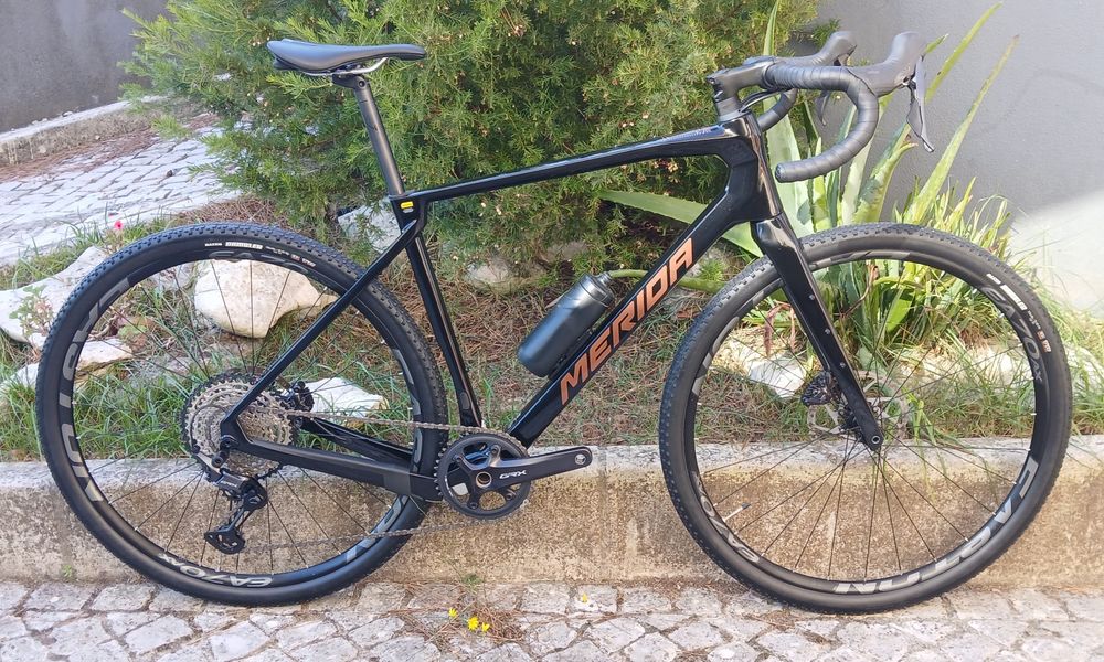 Bicicleta de gravel Mérida