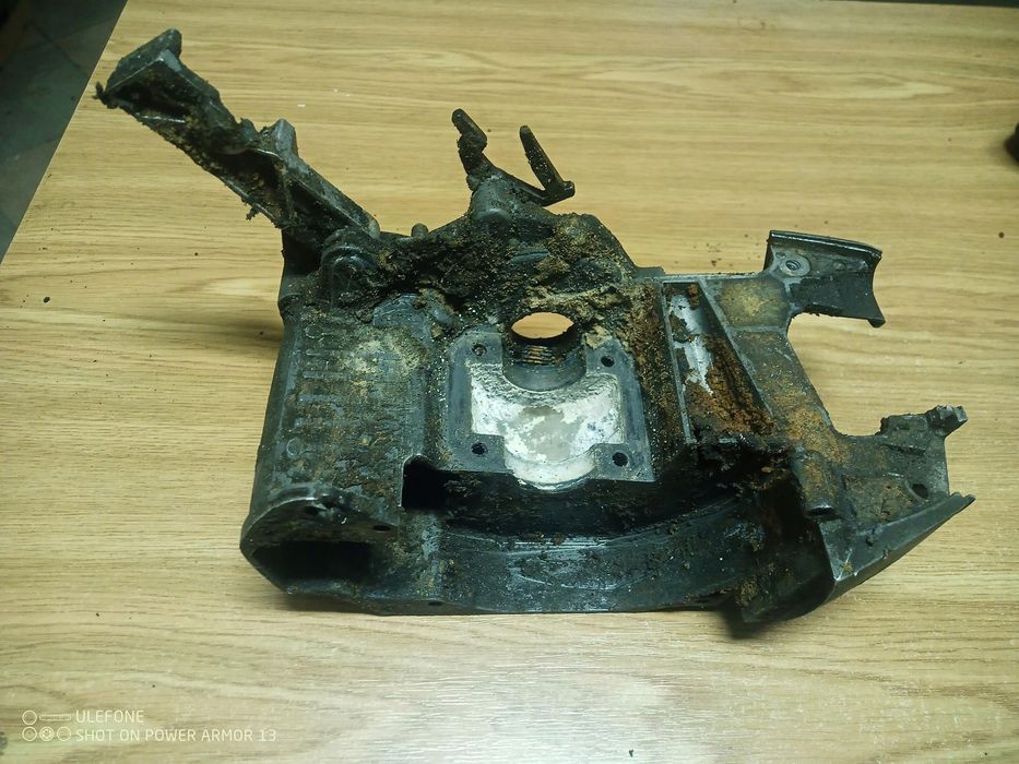 Partner 4200 Karter Obudowa Silnika Korpus