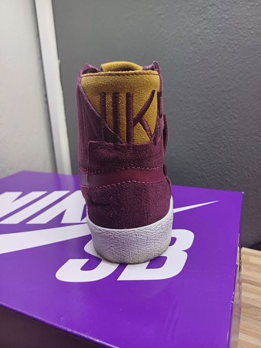 Nike blazer sb Maroon