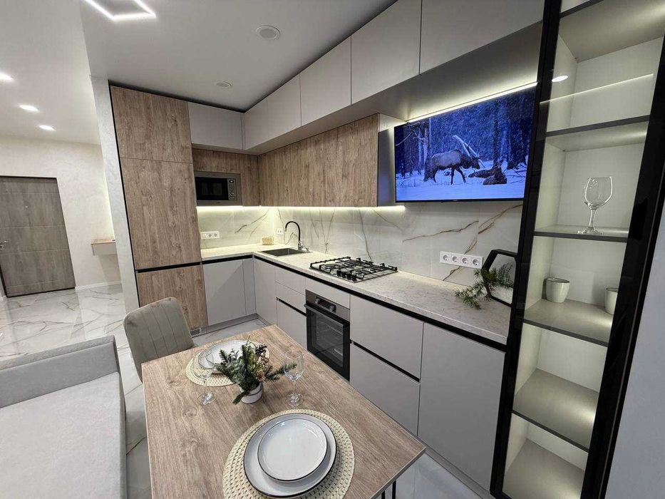Продам ТОП 1  квартира Днепровская Брама 2