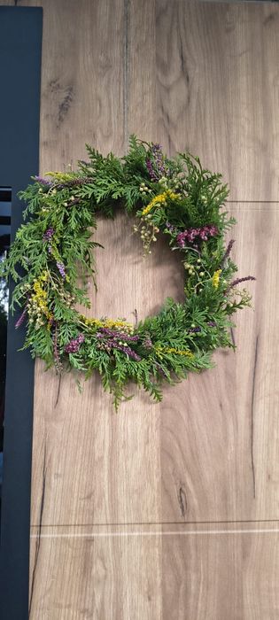 Sprzedam 30 centymetrowy wianek z naturalnych materiałów,bez plastiku