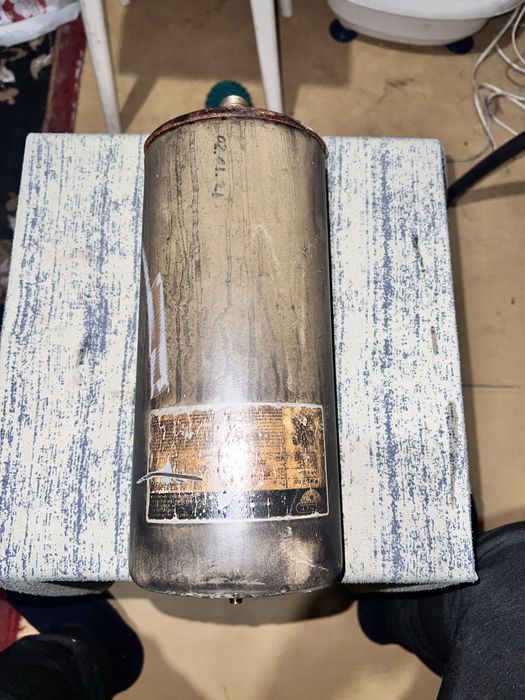 Расширительный бак для газового котла (цилиндрический)