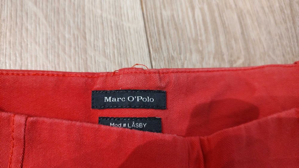 Czerwone spodnie Marc O'Polo r. 34