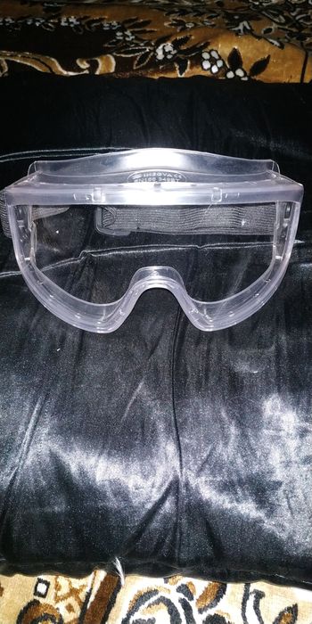 Продам защитные очки