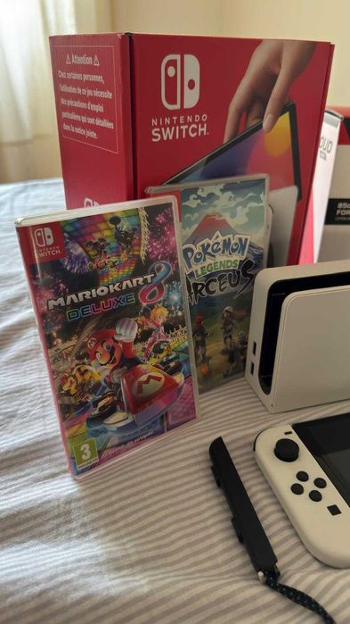 Nintendo Switch OLED + 2 Jogos + Garantia + Seguro + Fones
