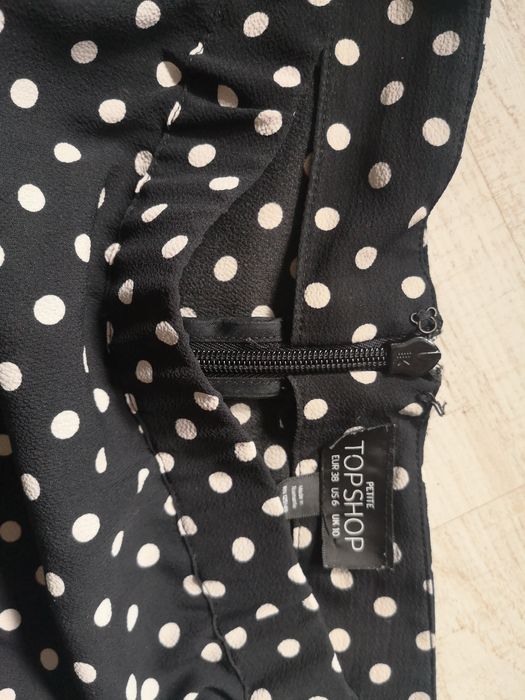 Sukienka w groszki rozmiar 38