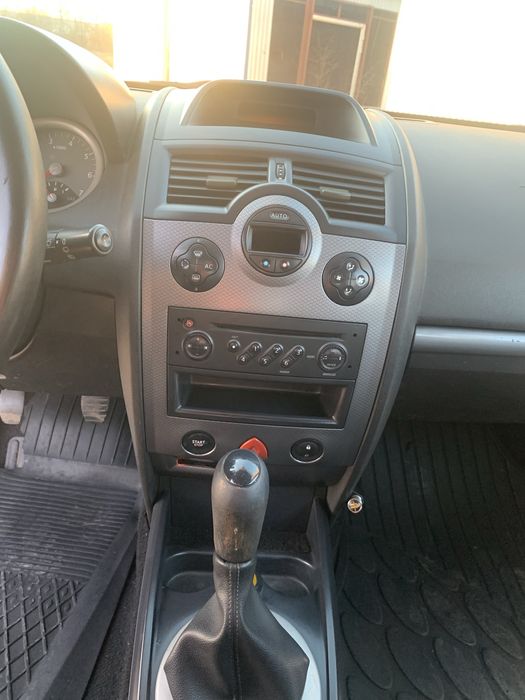 Меган 2 2003 1,5розмитнена