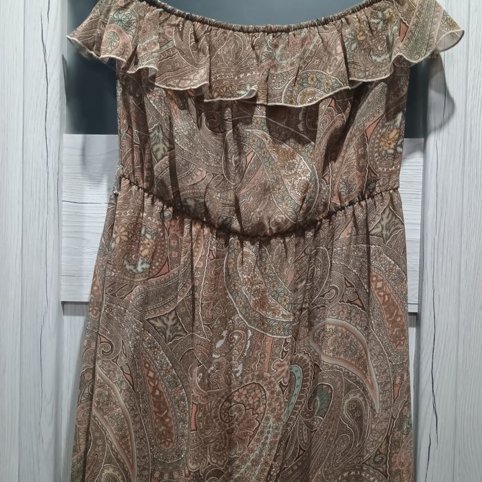 Sukienka dluga bez ramiaczek