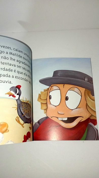 Matilde, the Different Chicken434265516147353604