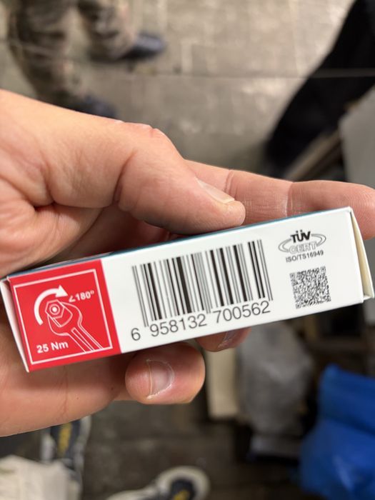 Свеча на генератор  F6TC. TORCH