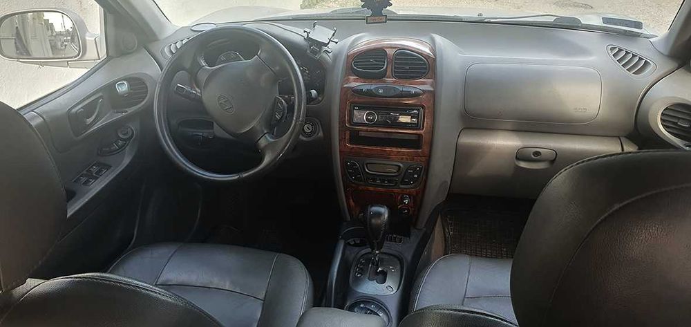 Hyundai Santa Fe 2.7 V6 4x4 automático – para reparar / peças / export