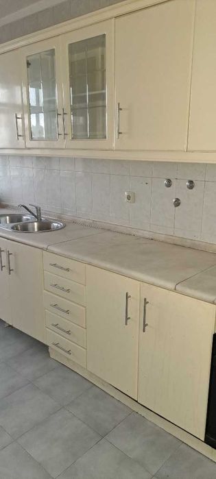 Arrenda-se apartamento