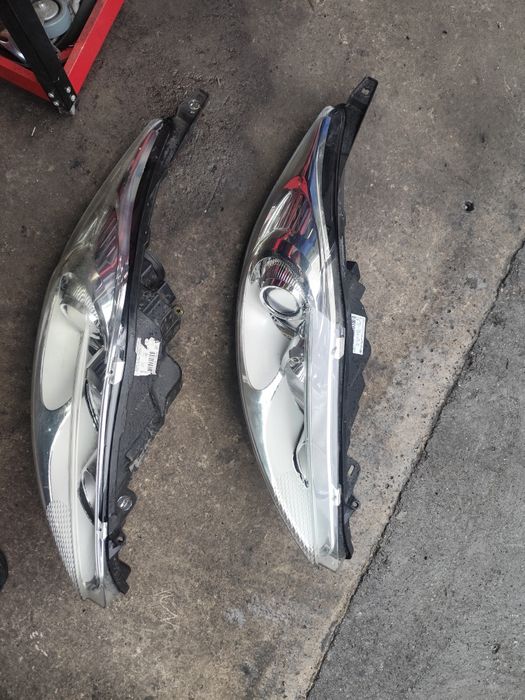 Lampa prawa fiesta MK7