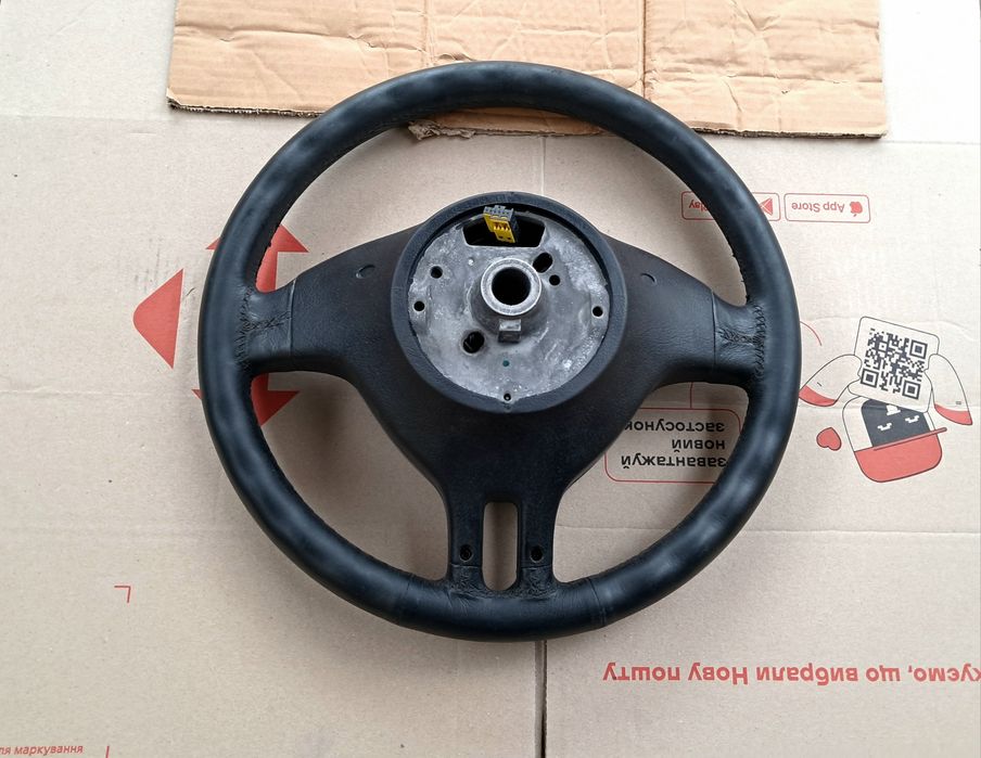 Руль бмв е34 36 38 39 46 53 83 М стиль bmw чорна  шкiра