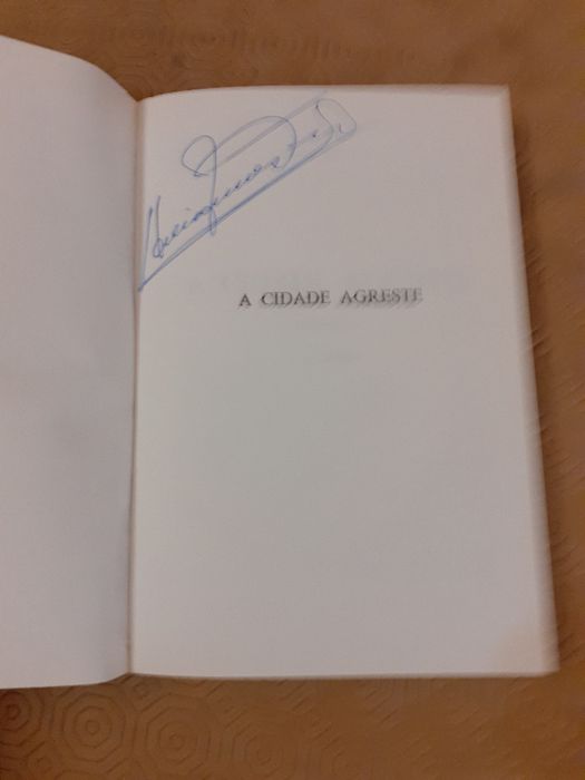 M. Furtado (Autografado), Groult