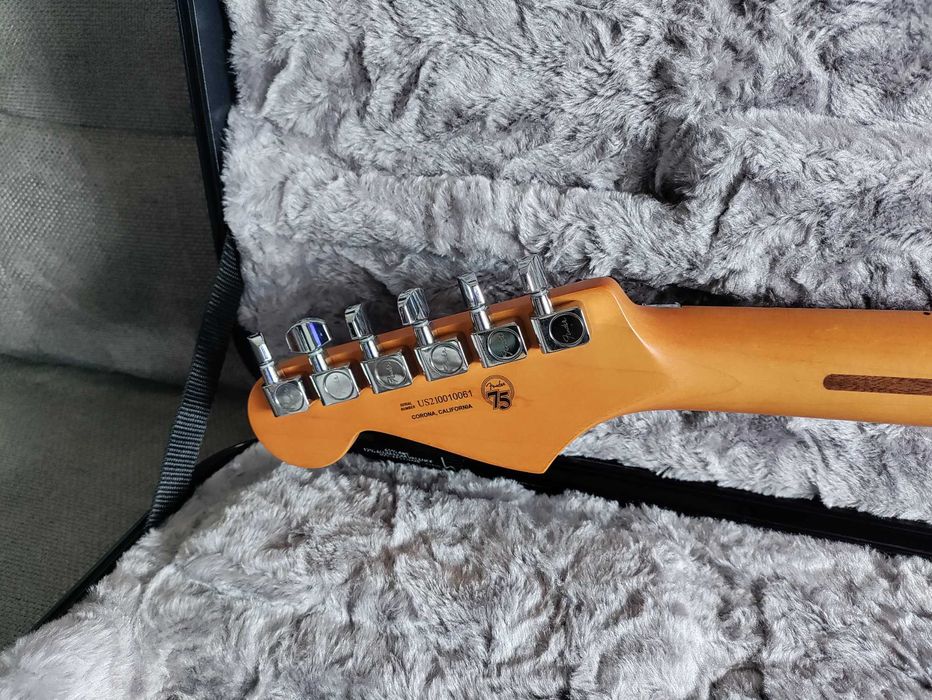 2021 Fender Ultra Luxe Strat HSS FR Silverburst