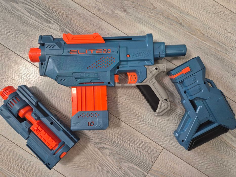 бластери Nurf Elite 2.0 : Motoblitz та Echo