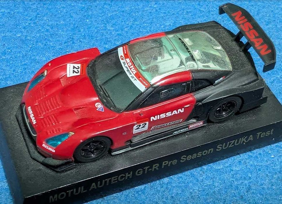Мини машинка 1/64 GT500 MOTUL AUTECH NISSAN GT-R Preseason Suzuka Test
