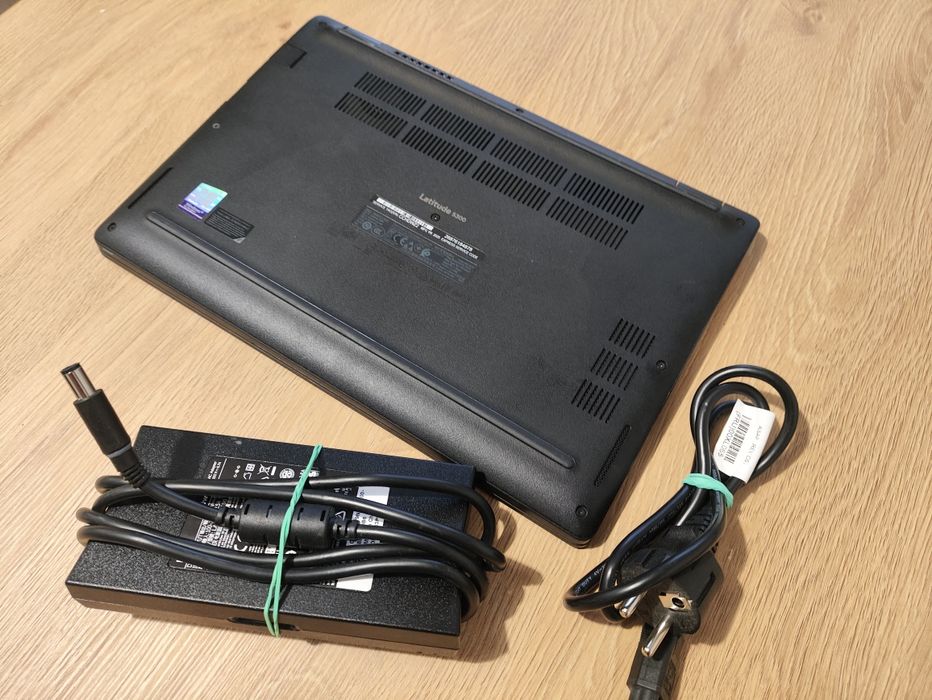 Laptop biznesowy / ultrabook Dell Latitude 5300 13,3" FullHD USB C
