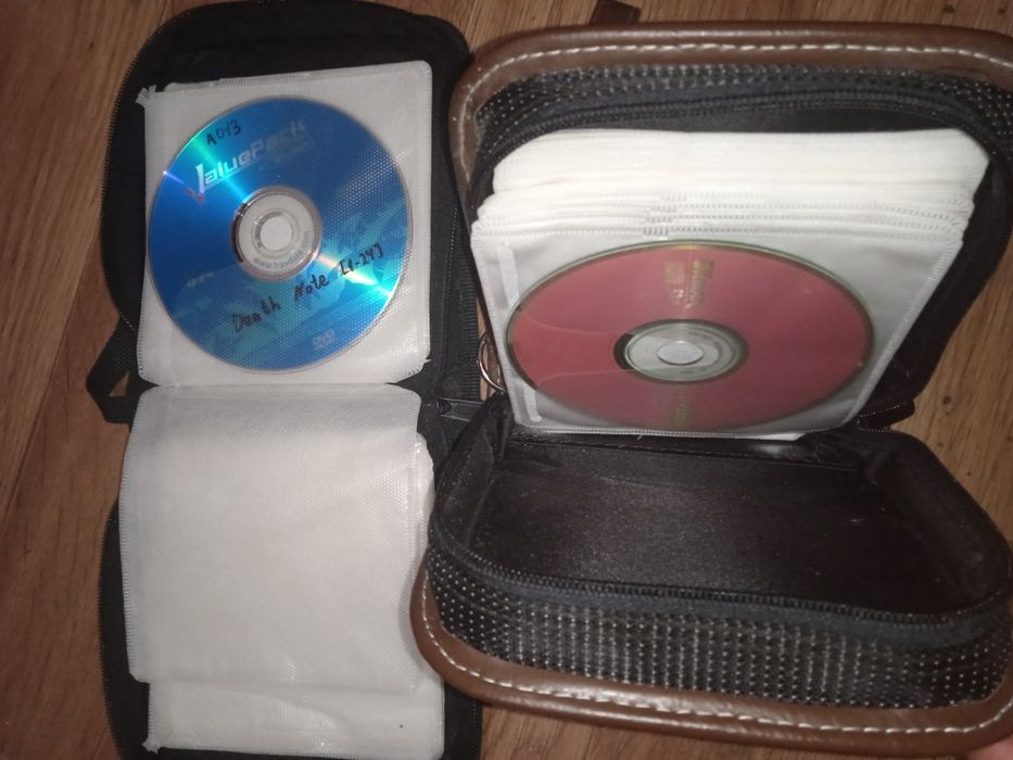 Кейсы для CD / DVD дисков.