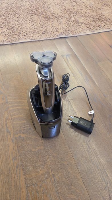 Продам електробритву Philips Arcitec (серія RQ1000, ). Нову