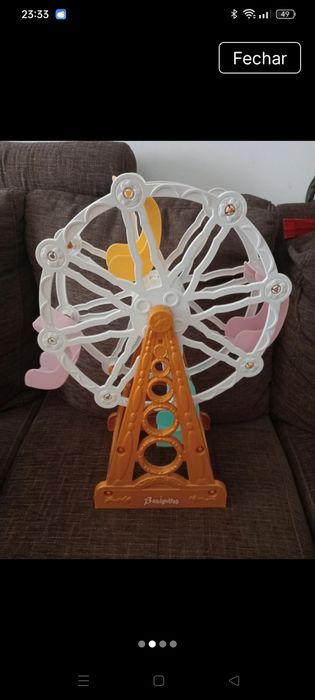 Roda gigante das Barriguitas com música