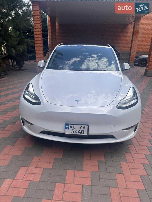Tesla Tesla Model Y