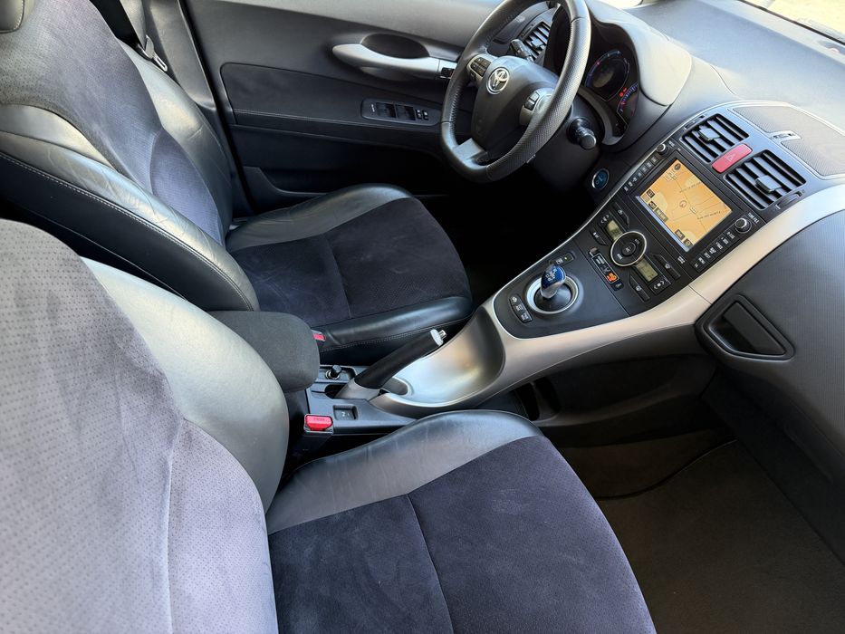 Toyota Auris 1.8 VVTi 136cv Hybrid Full Extras