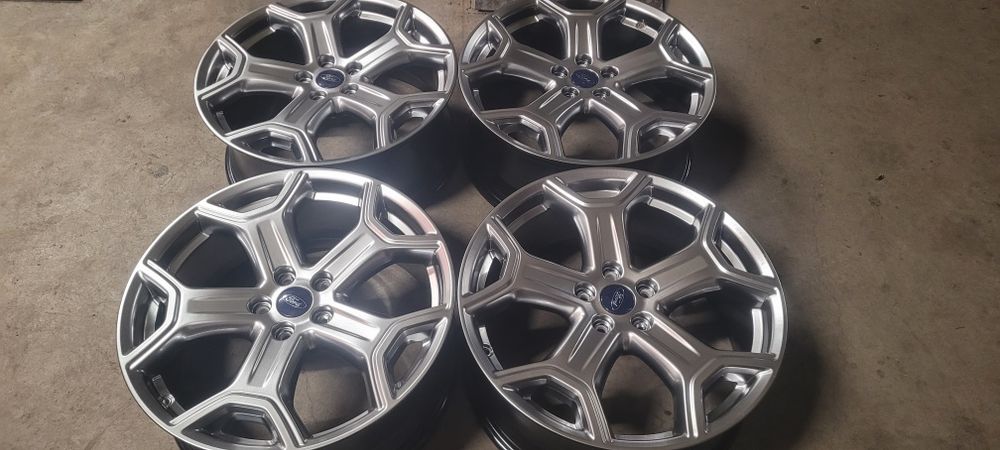 Oryginalne felgi Ford 19  5x108 polecam