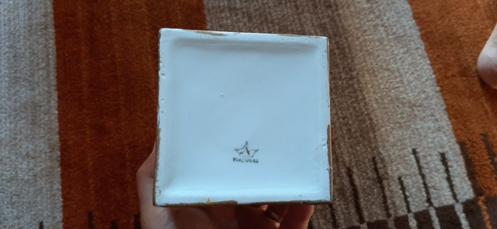 Licoreiras ou outro líquido