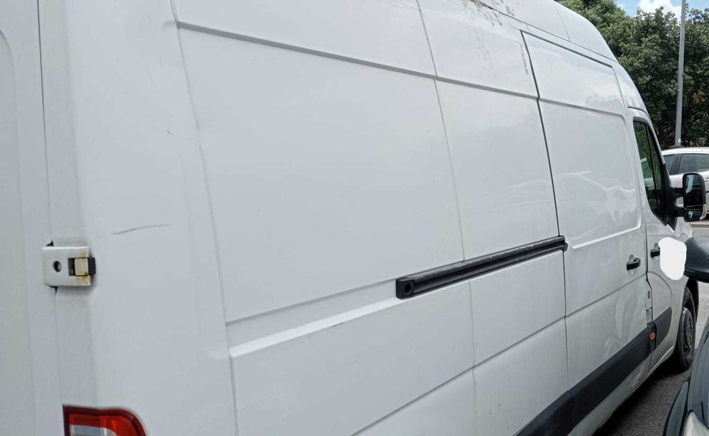 Oportunidade! RENAULT Master III Van 2.3 dCi FWD Diesel 136 cv / 100 kW L3H3