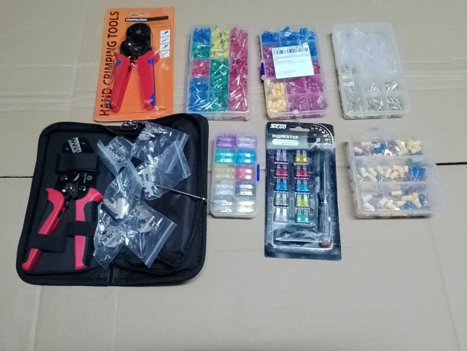 Набори : клеми, запобіжники. Крімпер.