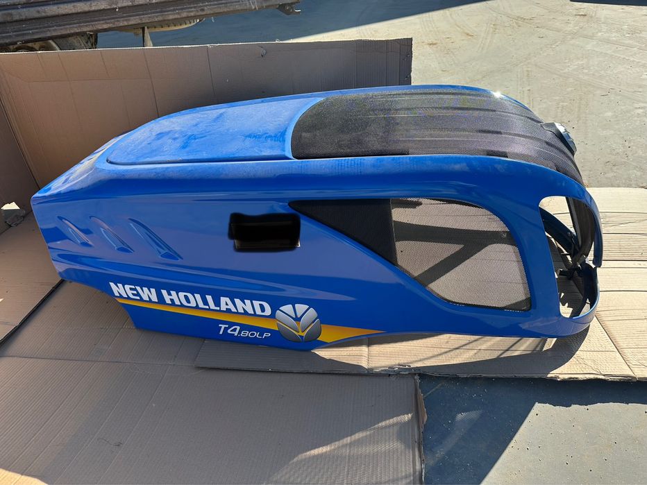 Capô trator New Holand