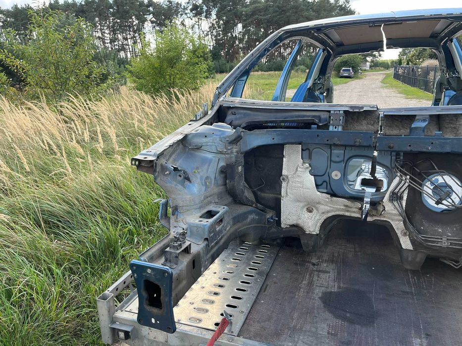 bok próg podłużnica ćwiartka błotnik tył prawy vw golf vii kombi la5j
