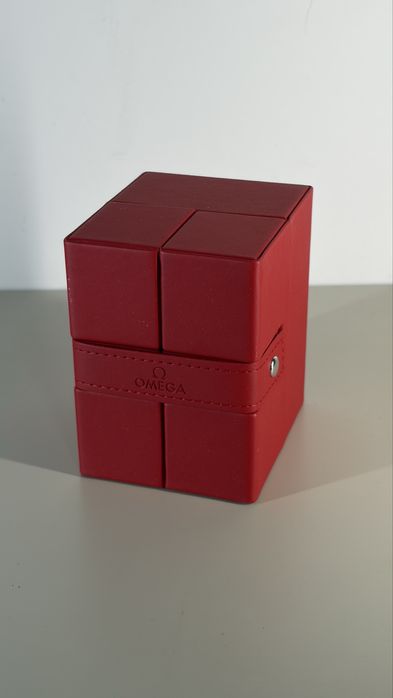 Omega caixa original e nova