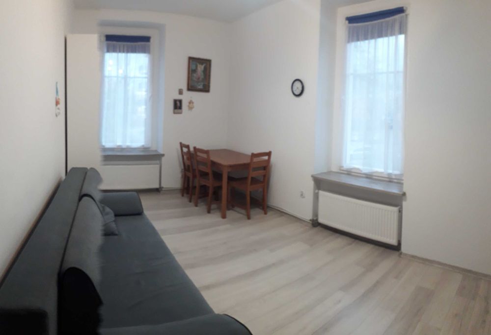 2 pokoje | 50,4 m² | 1 piętro | blisko centrum i parku | kamienica | spokojna okolica/Rezerwacja